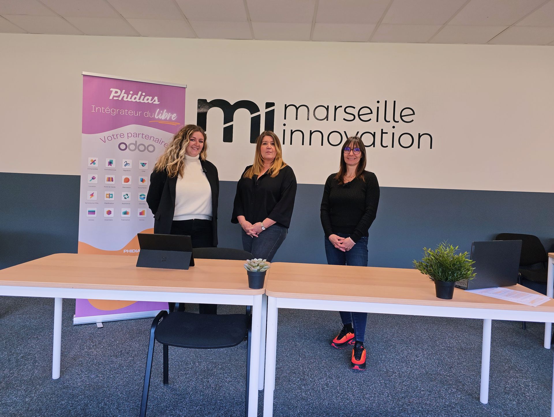 Laure, de chez Phidias, accompagnée de Laurence et Céline de Marseille Innovation Marseille Innovation et Phidias